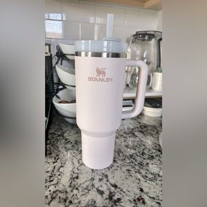 STANLEY QUENCHER H2.0 FLOWSTATE™ TUMBLER | 40 OZ.